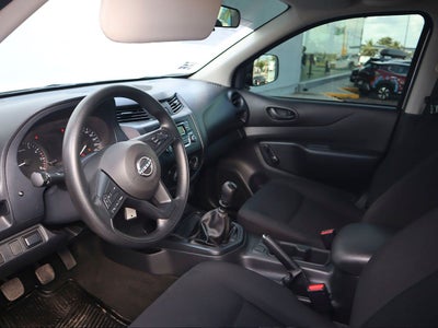 2024 Nissan NP300 2.5 Pick Up AC Mt
