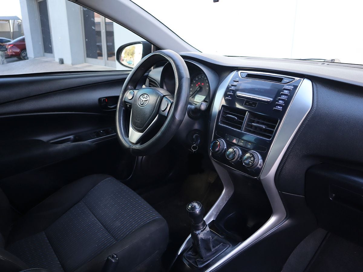 2018 Toyota Yaris 1.5 Core Sedan Mt
